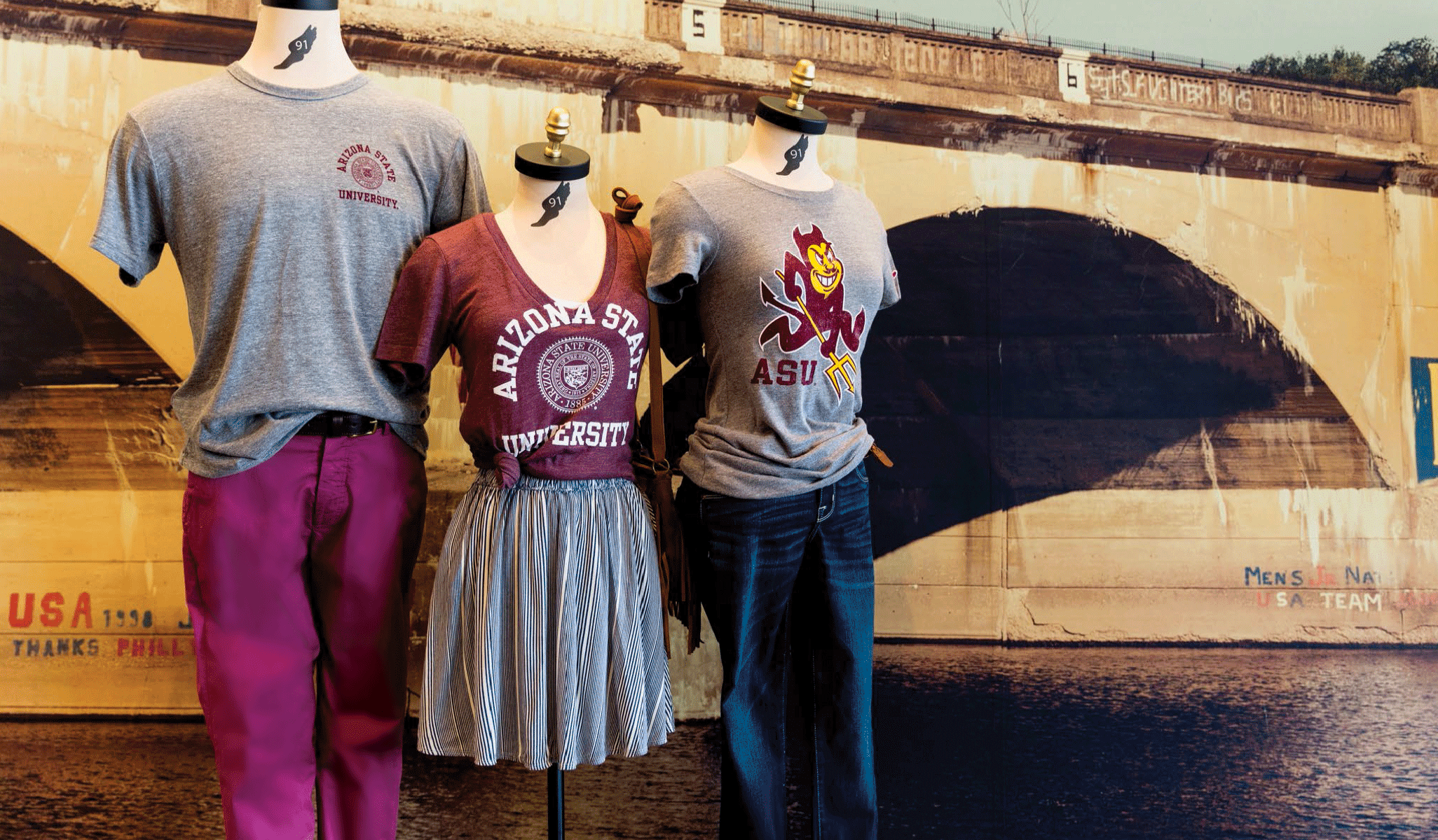 League Collegiate Wear